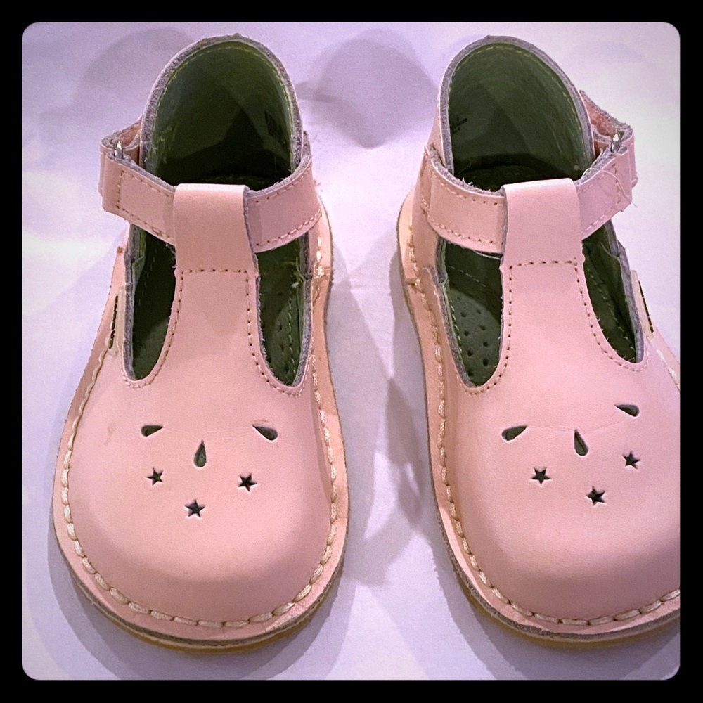 L’amour Mary Jane shoes